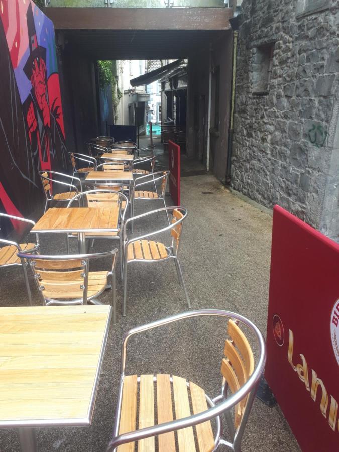 Lanigan'S Accommodation Kilkenny Exterior photo